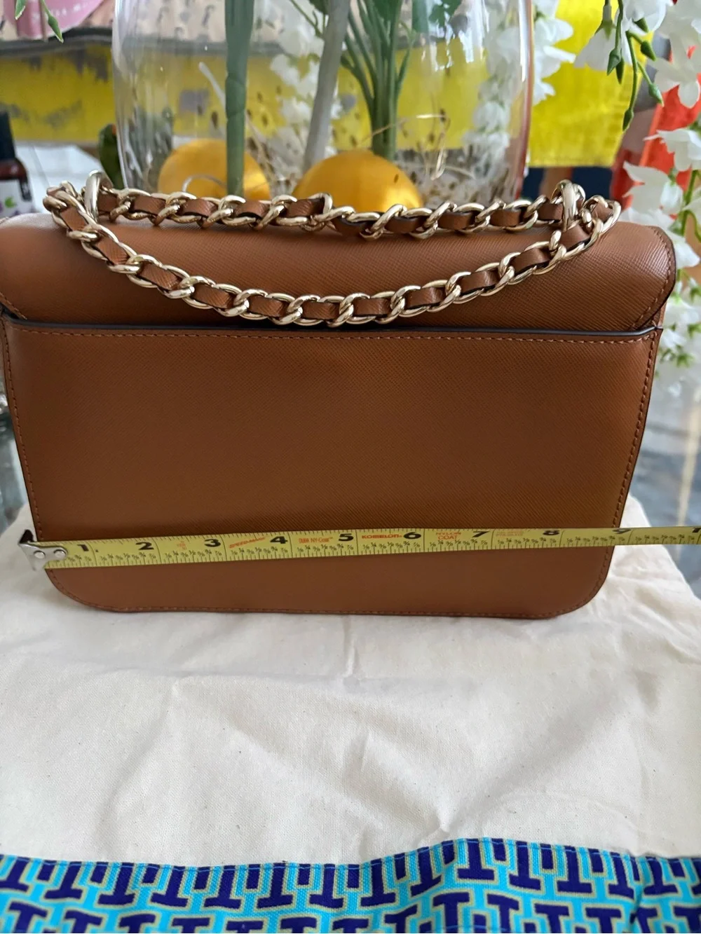 Tory Burch Tan Leather Shoulder Bag with Gold Chain